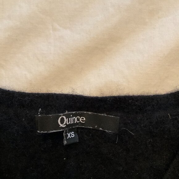 Quince 100% Cashmere XS Sweater Black - Picture 3 of 9